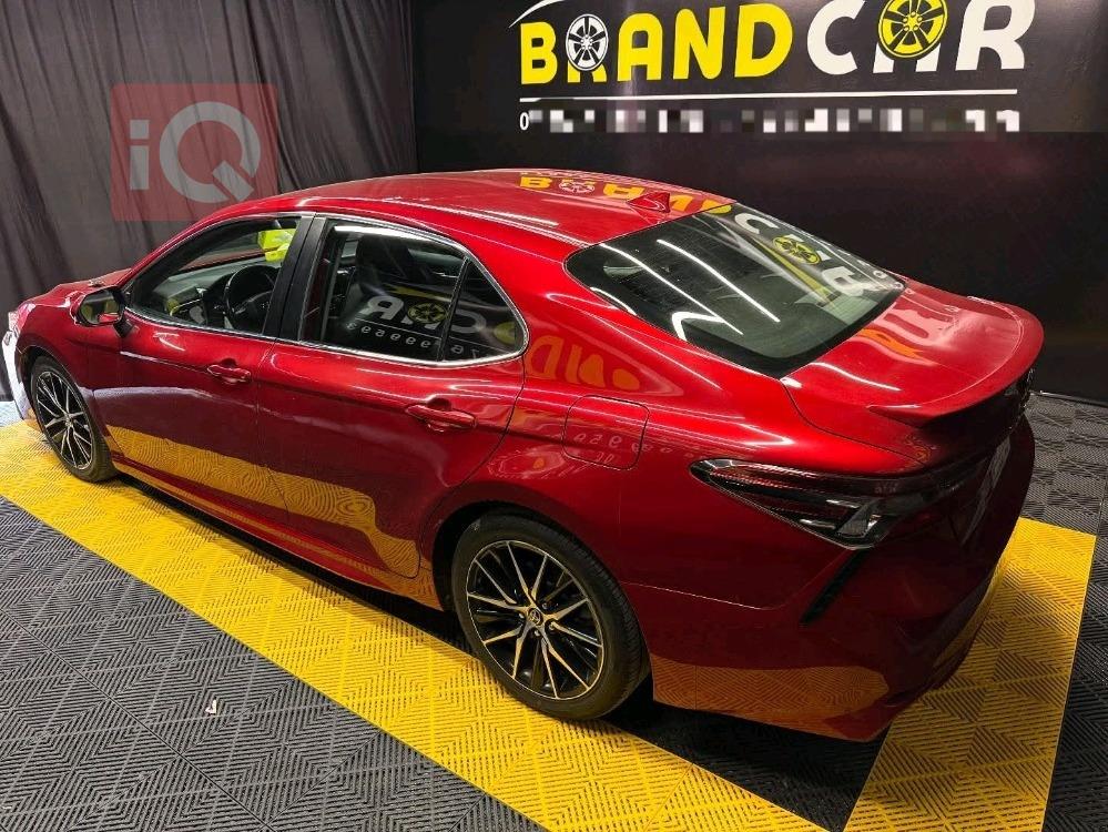 تۆیۆتا کامری